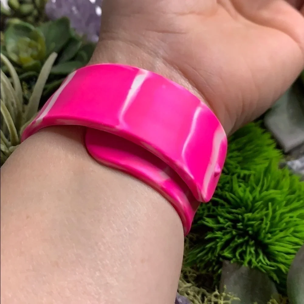 Rubber Slap Bracelet Letter K Zebra Hot Pink 80s Accessory